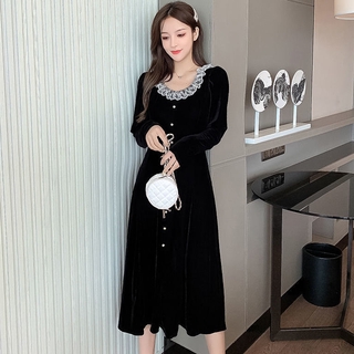 Đầm Nhung Đen Tay Dài Phối Ren