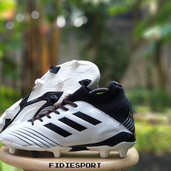 Giày Đá Bóng Adidas Predator 18 Plus Fg Boost Made In Việt Nam