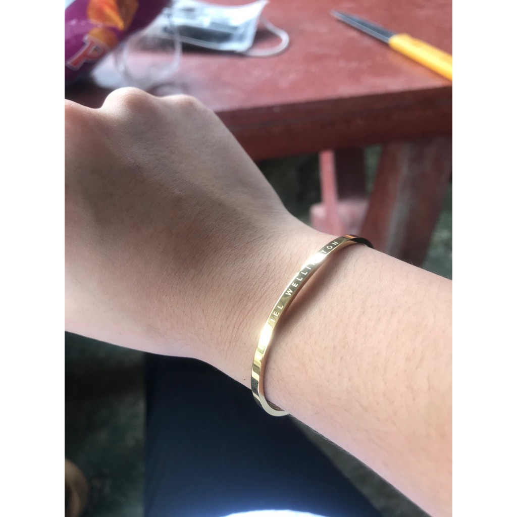 [Mã FADIRECT20 giảm 20K đơn 99K] Vòng Tay Cuff DW V1 - Full Box [Bảo hành 1 năm] | BigBuy360 - bigbuy360.vn