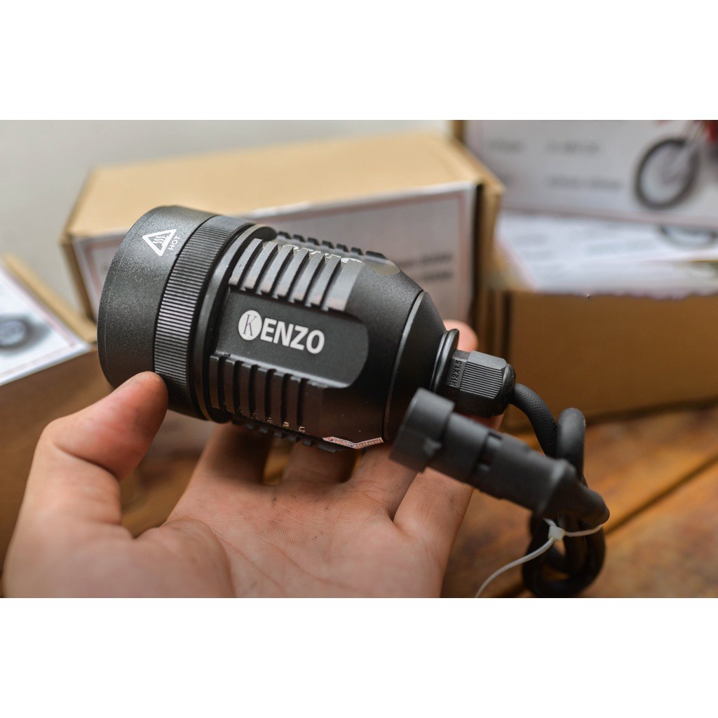 Đèn Trợ Sáng Kenzo Kz30 Chỉnh Được Tiêu Cự Độ Sáng Xa và Gần