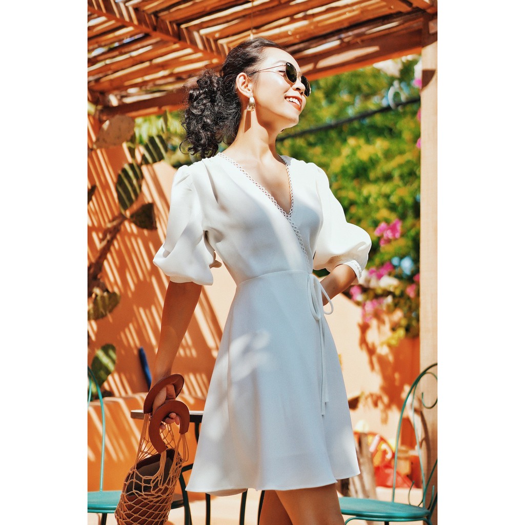 Đầm Chéo Ngực Phối Ren Tròn EDINI - D1049 - D1385 | BigBuy360 - bigbuy360.vn