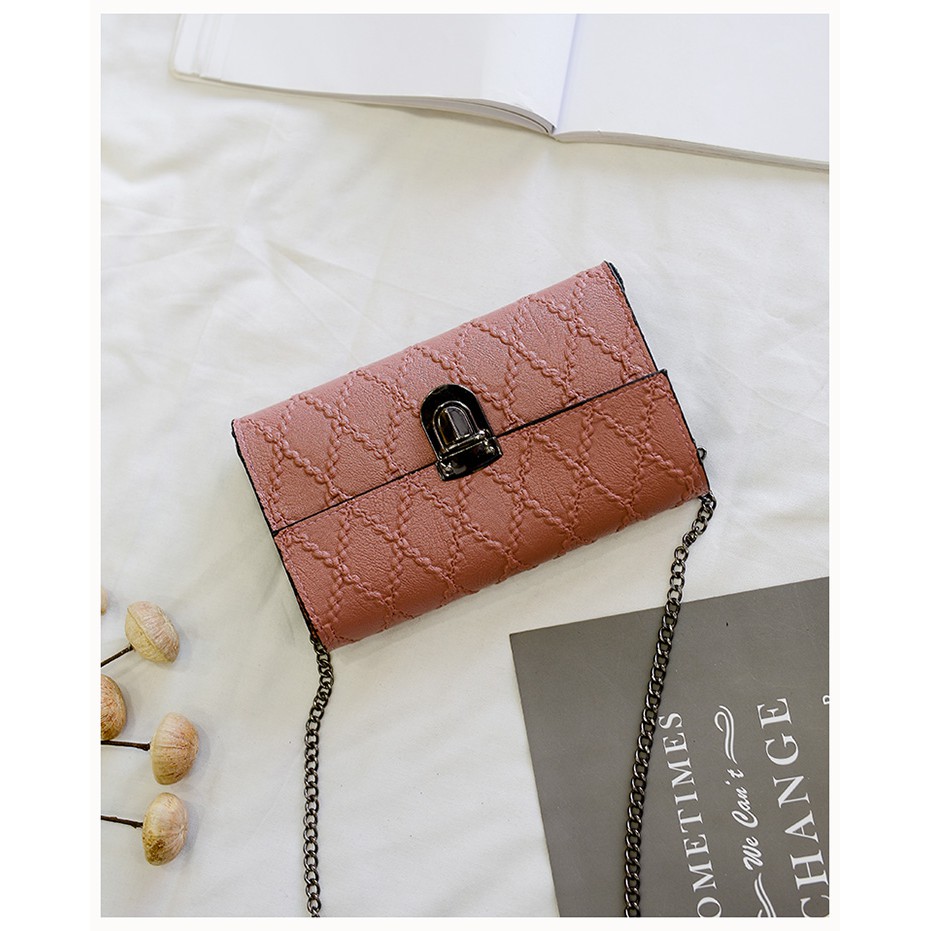 Ví cầm tay nữ 3941 dáng phong thư chất da mềm có dây đeo