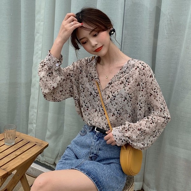 Áo sơ mi voan cổ tim in họa tiết hoa nhí xinh xắn thời trang phong cách hàn quốc dễ phối đồ | BigBuy360 - bigbuy360.vn