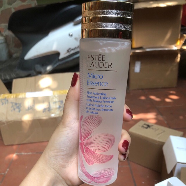 Nước thần Estee Lauder Micro Essence - bản hoa anh đào