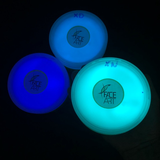 Sơn Acrylic Dạ quang Màu Xanh Ngọc - Dạ quang xanh Ngọc phát sáng trong bóng đêm sau khi được hấp thụ Ánh sáng