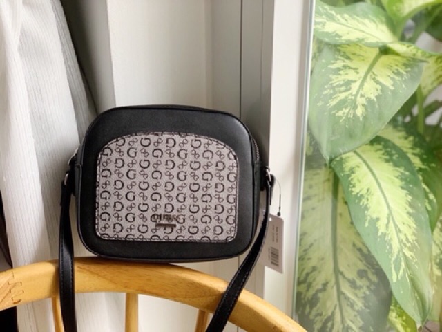 TÚI GUESS DÁNG HỘP