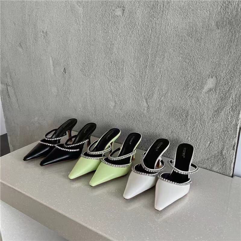 Guốc Sục Quai Đá