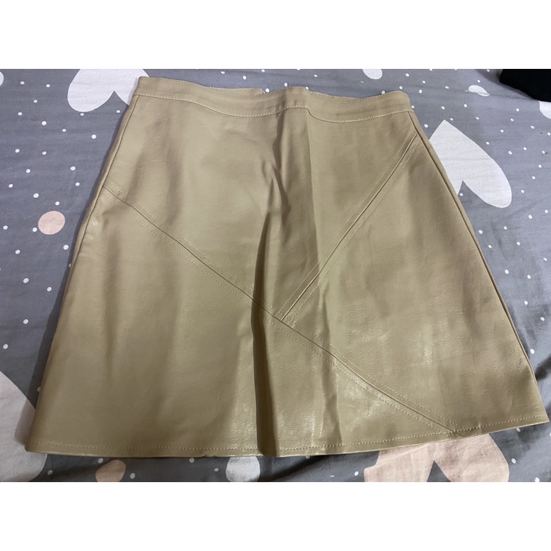 Váy da dáng chữ A