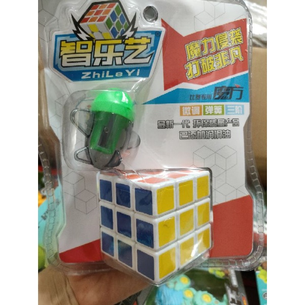 Rubik 3x3 kèm xoáy bút chì