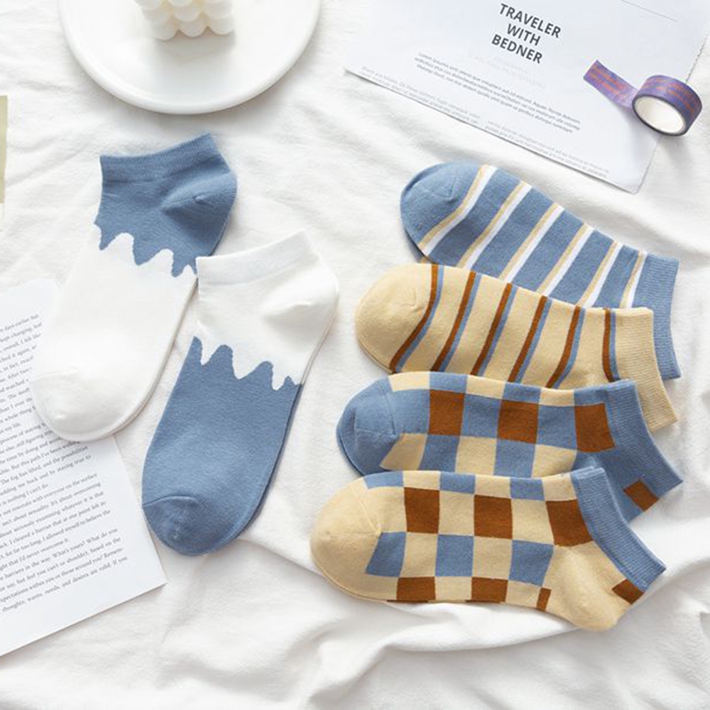 Vớ nữ cổ thấp họa tiết kẻ sọc nhiều màu dành cho phái đẹp