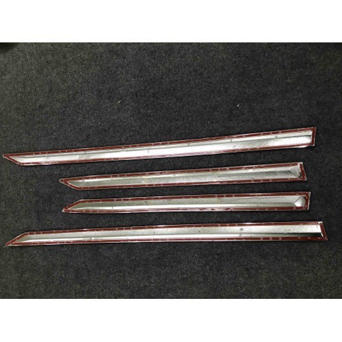 Nẹp sườn hông xe TOYOTA FORTUNER 2017- 2021, 2022, 2023 bản nhỏ mạ crom