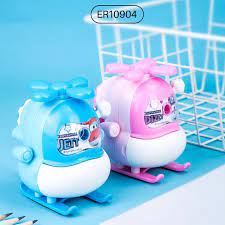 Gọt chì quay tay Deli - Hình máy bay trực thăng Super Wings Đội Bay Siêu Đẳng - Màu Hồng/Xanh - 1 chiếc - ER10904