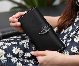 Ví cầm tay nữ