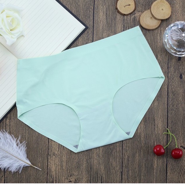 Quần lót đúc nữ thun lạnh không đường may/quần lót đúc su