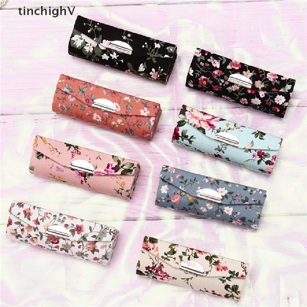 Hộp Đựng Son Môi Họa Tiết Hoa Thêu Phong Cách Retro Kèm Gương Tiện Dụng