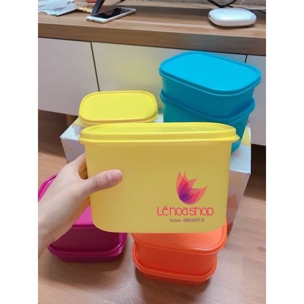 Bộ hộp Colorful Rectangular set 8  gồm 4 hộp 850ml và 4 hộp 2L- Tupperware