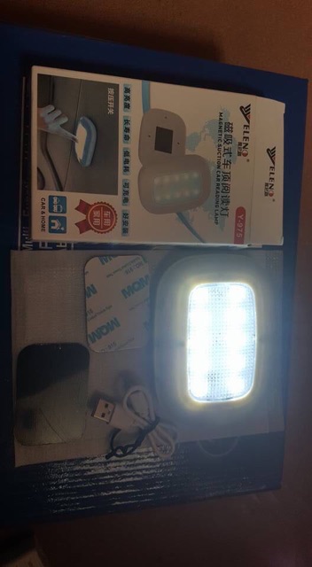 Đèn led dán trần hoặc dán cốp xe