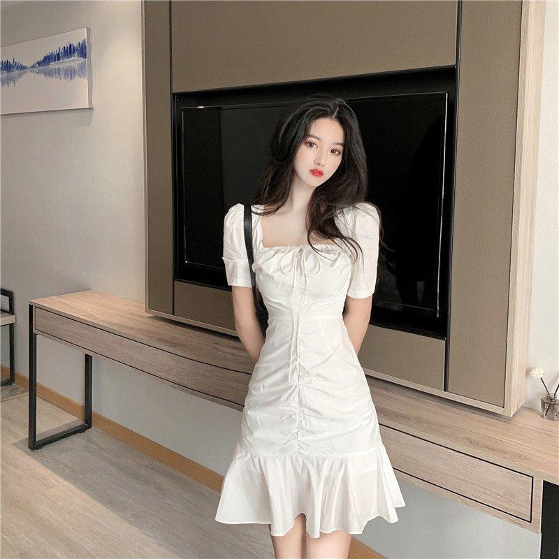 Đầm viền bèo xếp nếp phong cách Phát cổ vuông thắt eo xinh xắn