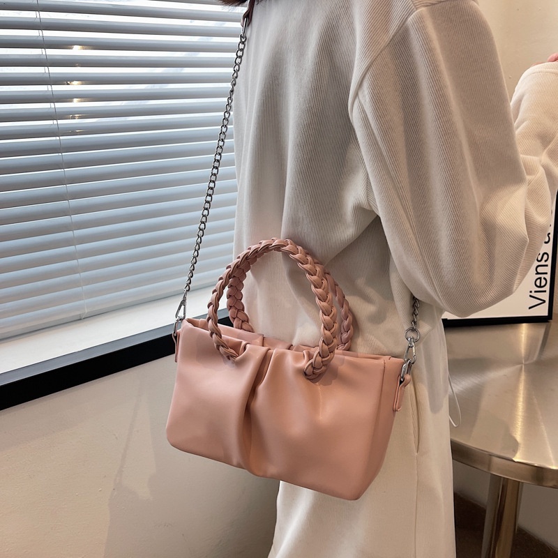 IELGYHigh-quality chain messenger bag large-capacity hand-held shoulder tote bag