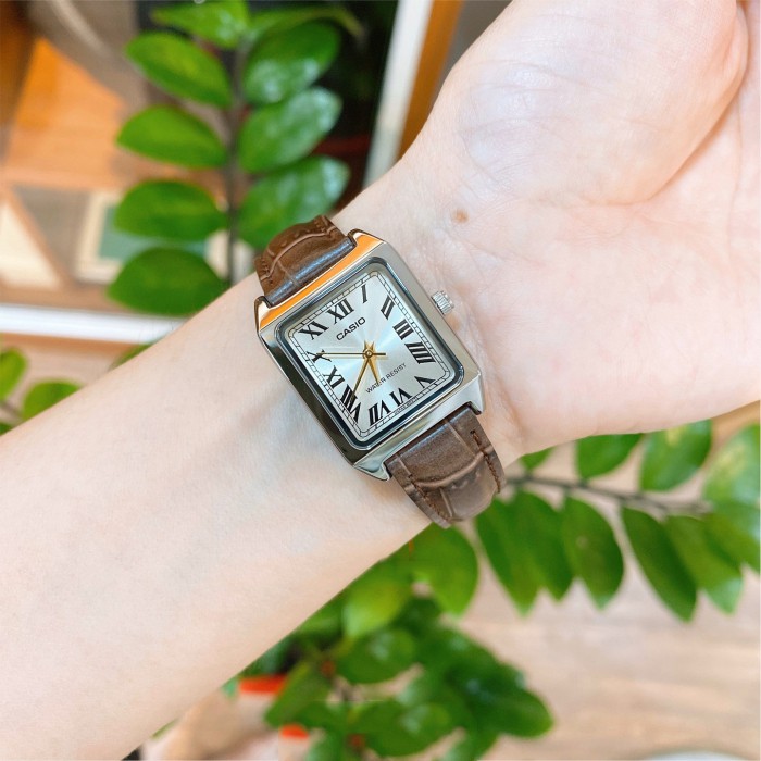 Đồng hồ nữ dây da Casio Anh Khuê LTP-V007L-9BUDF