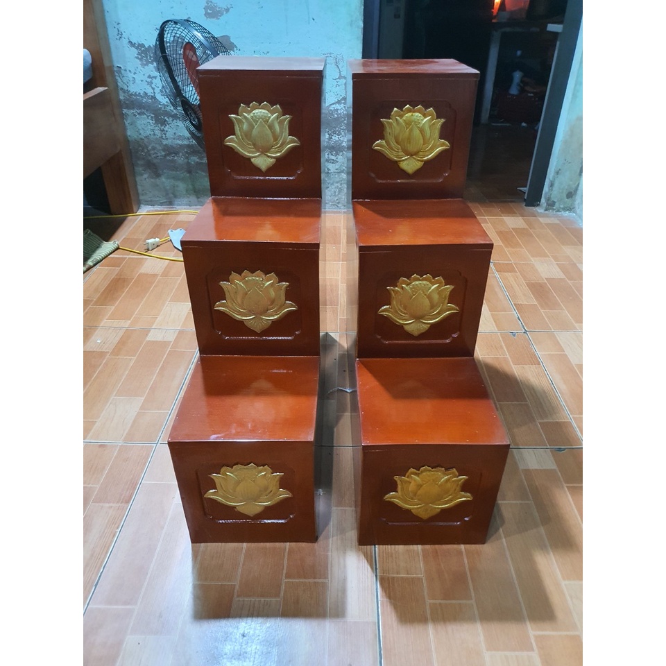 Giá  bán 1 chiếc tại xưởng bục kê nhị cấp tam cấp kê hai bên thần tài đựng đồ lễ giá 1 chiêc