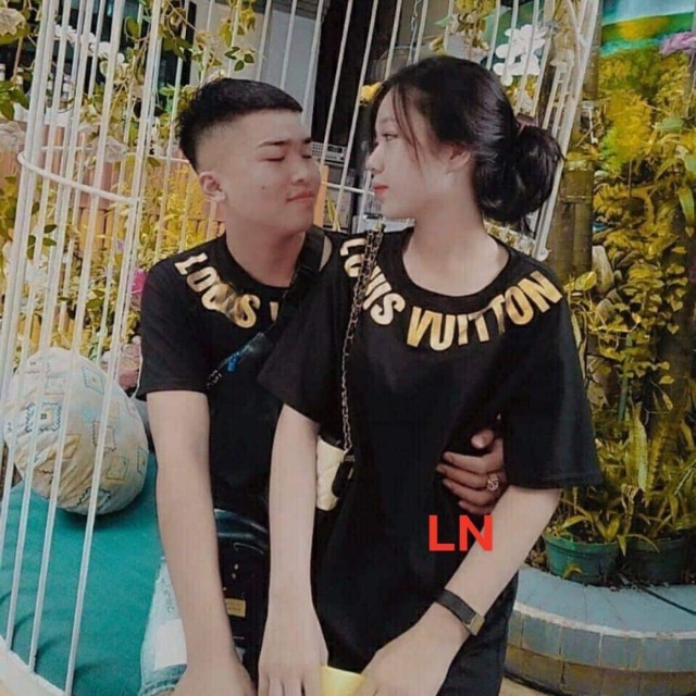 Áo lui vui tươi ánh vàng tixi DAN876
