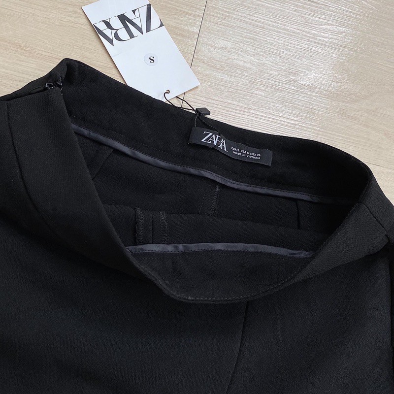 Quần váy xẻ gấu ZR siêu xinh | BigBuy360 - bigbuy360.vn