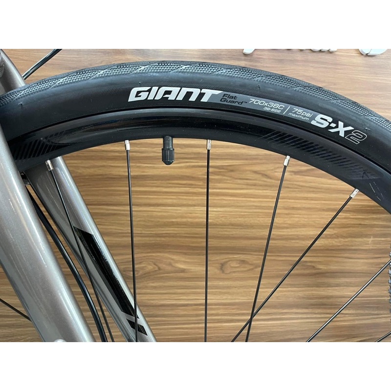 XE ĐẠP TOURING GIANT 2023 ESCAPE 2 D