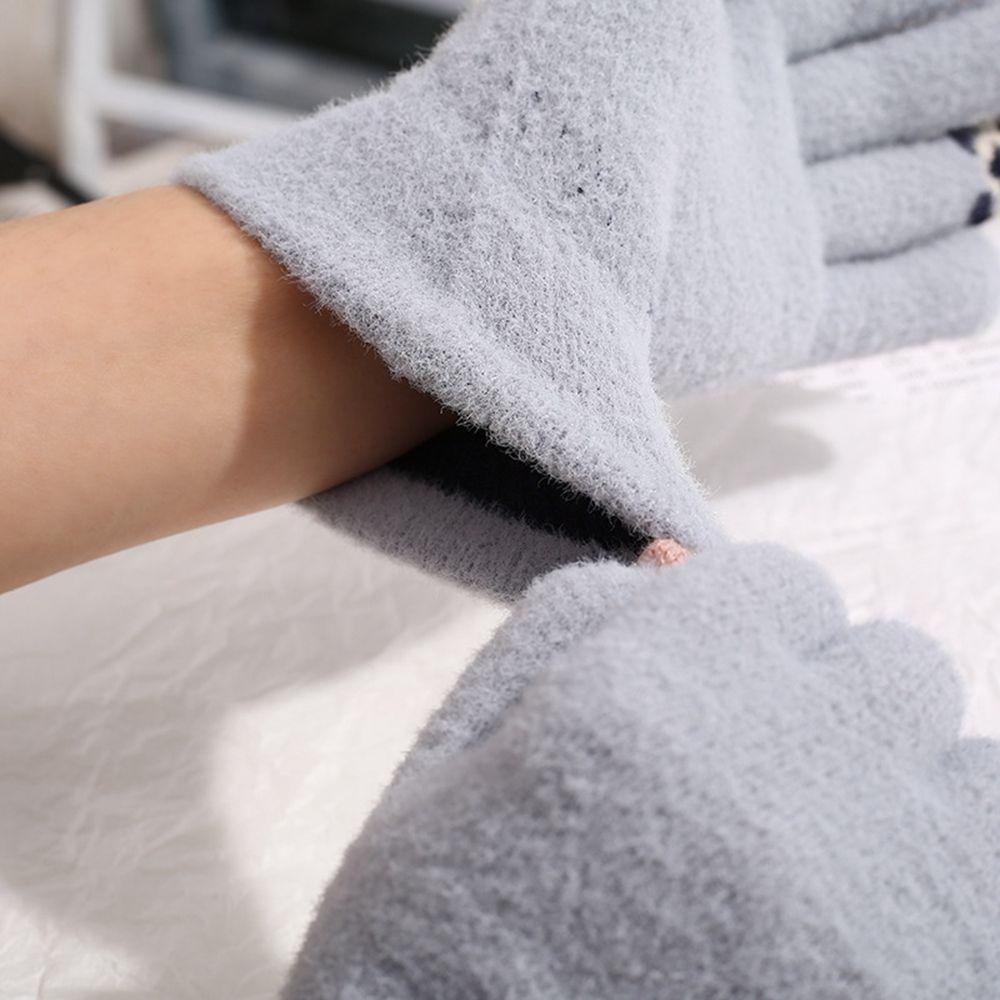 Đôi Găng Tay Len Mềm Mại Ấm Áp Cho Nữ