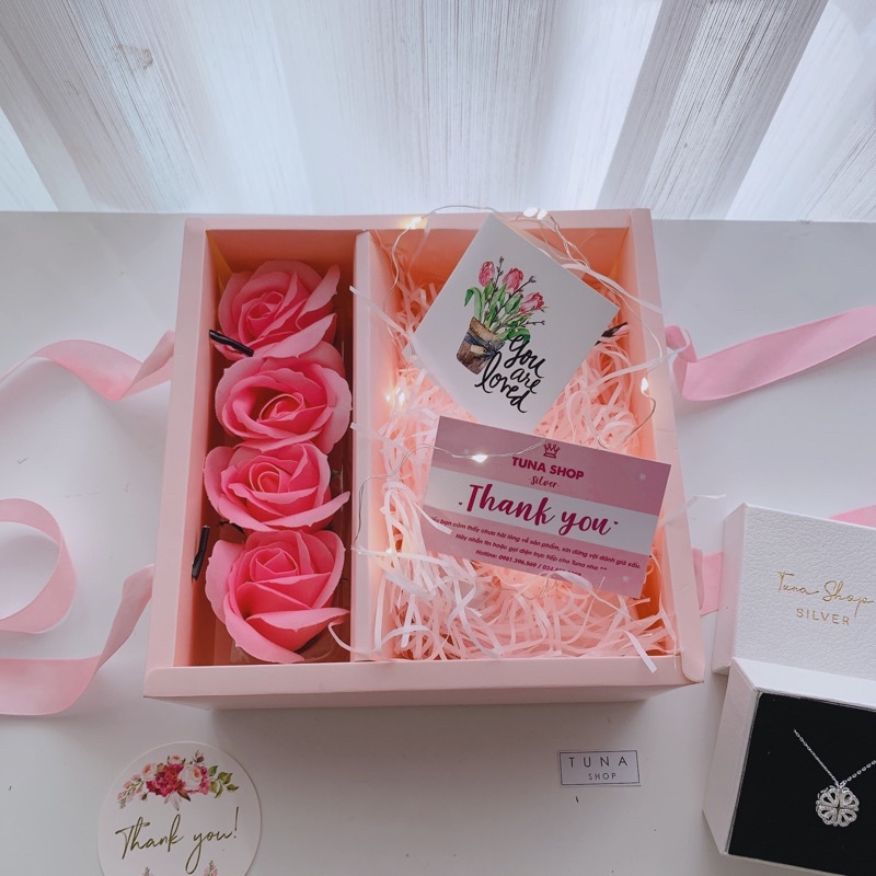 Set hộp đựng quà đặc biệt cao cấp + kèm hoa sáp _ TUNASHOP- Combo không bao gồm trang sức bạc