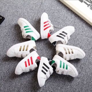 Giày thể thao bé trai phong cách Adidas