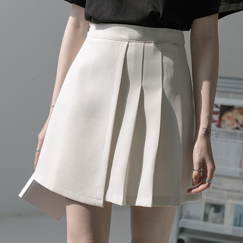 Chân váy xếp ly ngắn lệch tà dáng Chữ A Madela, Váy Xếp li chữ A ngắn phong cách trẻ trung công sở- CVLN05 | BigBuy360 - bigbuy360.vn