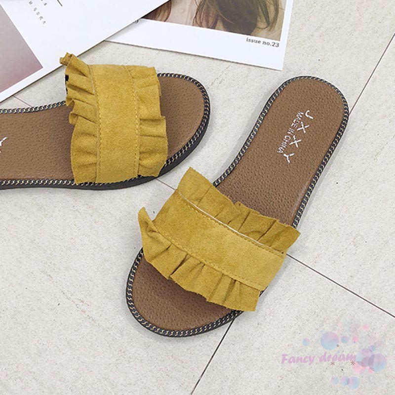 Dép nữ họa tiết ren để đi biển