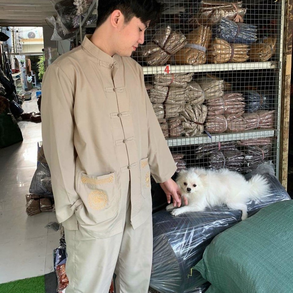 Bộ đồ lam nam đi chùa, Quần áo lam Phật tử nam đi chùa Giản dị kín đáo nẫu thêu túi tay dài mã KAN05D