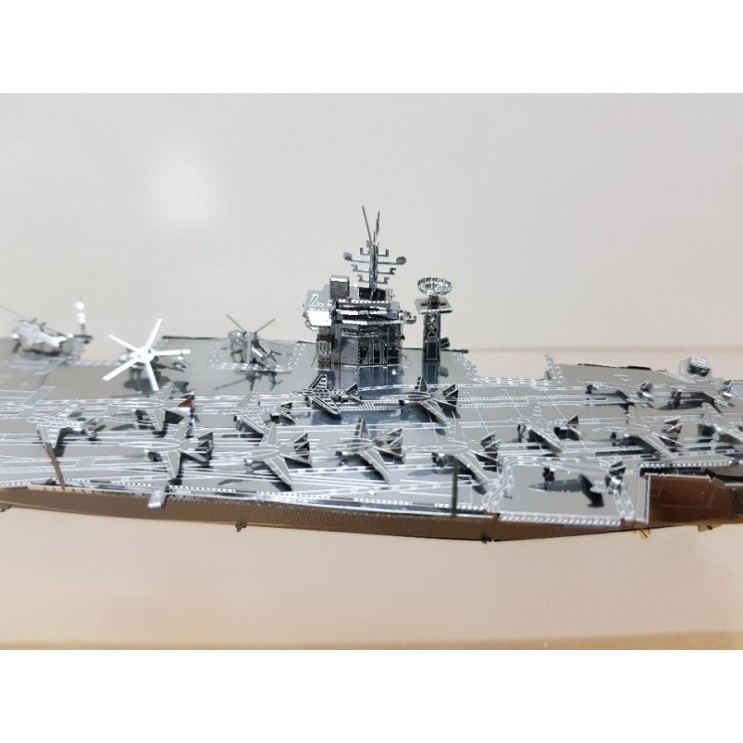 Mô hình 3D kim loại lắp ráp tàu sân bay hạt nhân USS Theodore Roosevelt CVN71, Mô hình lắp ráp 3D thép - Chưa Lắp