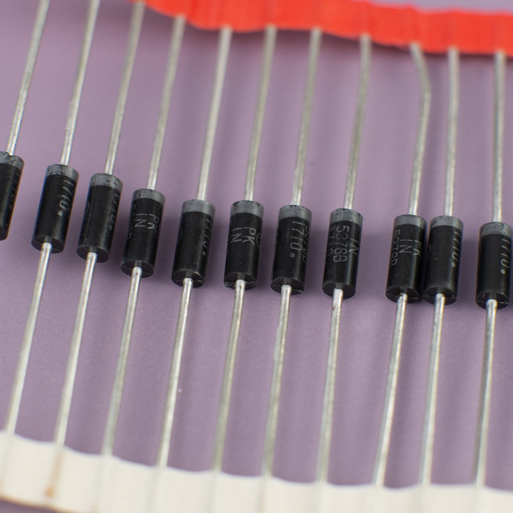 Zener Diode 1N5378B 100V 5W đi ốt ổn áp Onsemi