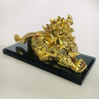 Nước Hoa Tỳ Hưu trên Xe Ô Tô