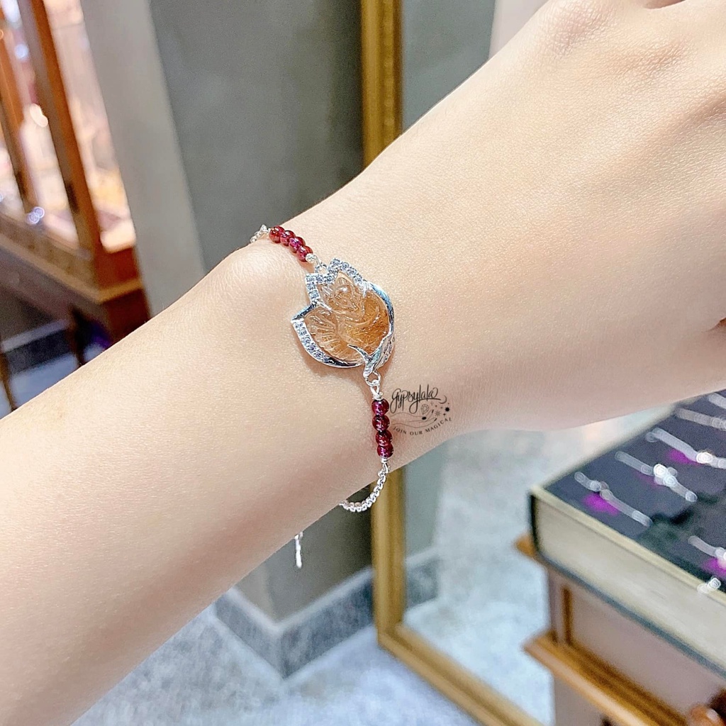 Vòng Tay Hồ Ly Đá Đá Thạch Anh Tóc Nâu Đỏ Thiên Nhiên Phong Thuỷ SP003861 Gypsy.lala
