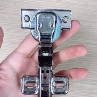 Bản lề Blum giảm chấn