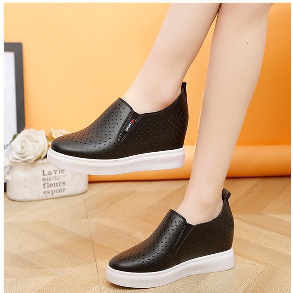 [CHẤT LƯỢNG] Giày độn đế nữ, giày slip on nữ độn đế da trơn lazer lổ thoáng khí  cao 6cm, êm chân, Hàng Quản