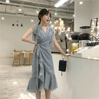 Đầm voan nhũ đuôi cá cánh sen