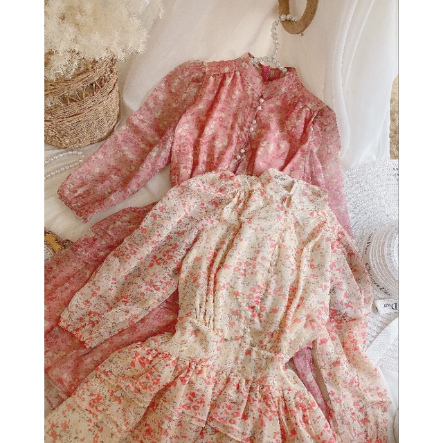 Đầm voan hoa cổ trụ tay dài 3 tầng