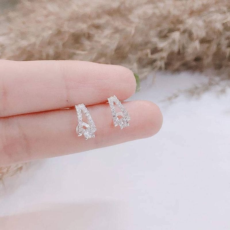 Khuyên tai bạc khuyên vòng cung nạm đá trắng nhỏ ôm tai
