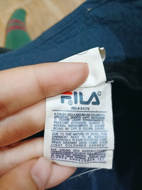 Siêu phẩm 2hand hiệu FILA REAL100%  có dây keo túi khoá