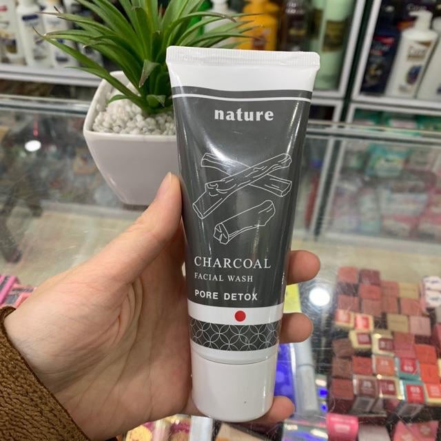 Sữa rửa mặt se khít lỗ chân lông than hoạt tính Naris Charcoal Nature 100gr Nhật Bản