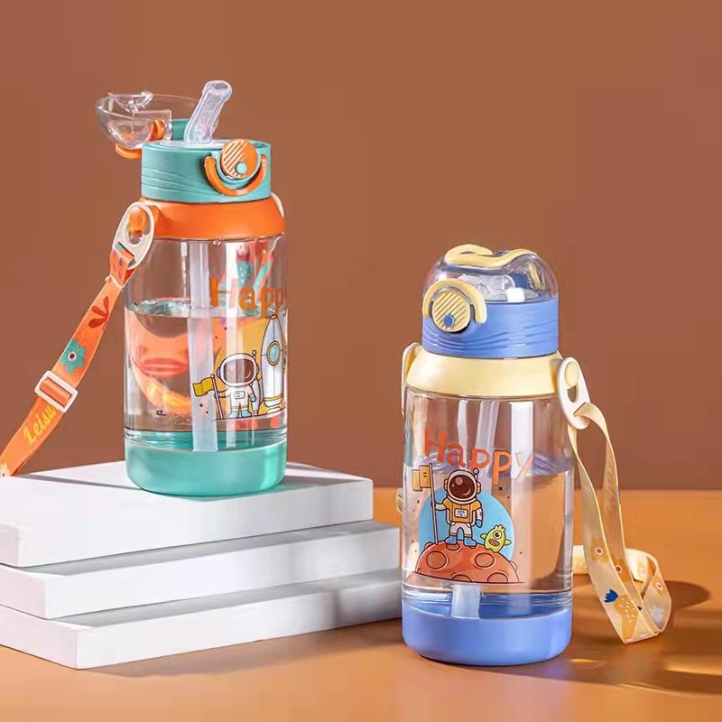 Bình Uống Nước Cho Bé Đi Học Có Ống Hút Và Dây Đeo