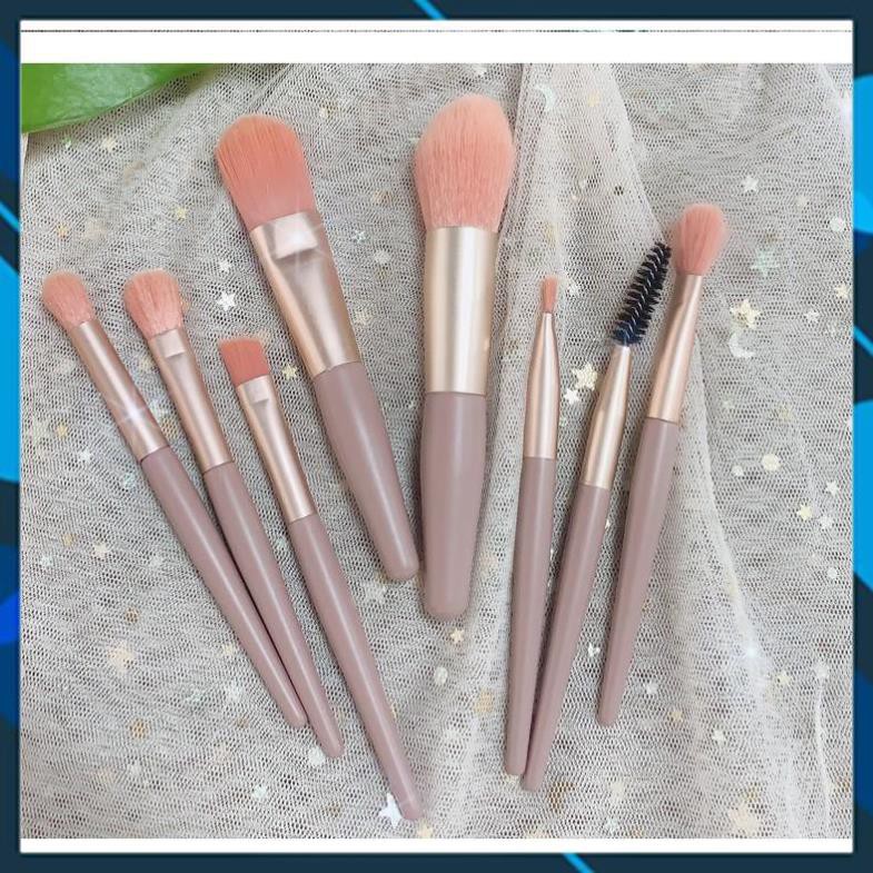 Bộ Cọ Gồm 8 Cây Tặng Kèm Túi Zip Vintage