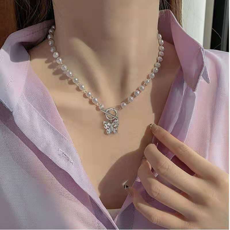 Vòng cổ Hợp Kim Mặt Hình Bướm Đính Ngọc Trai Nhân Tạo Thời Trang