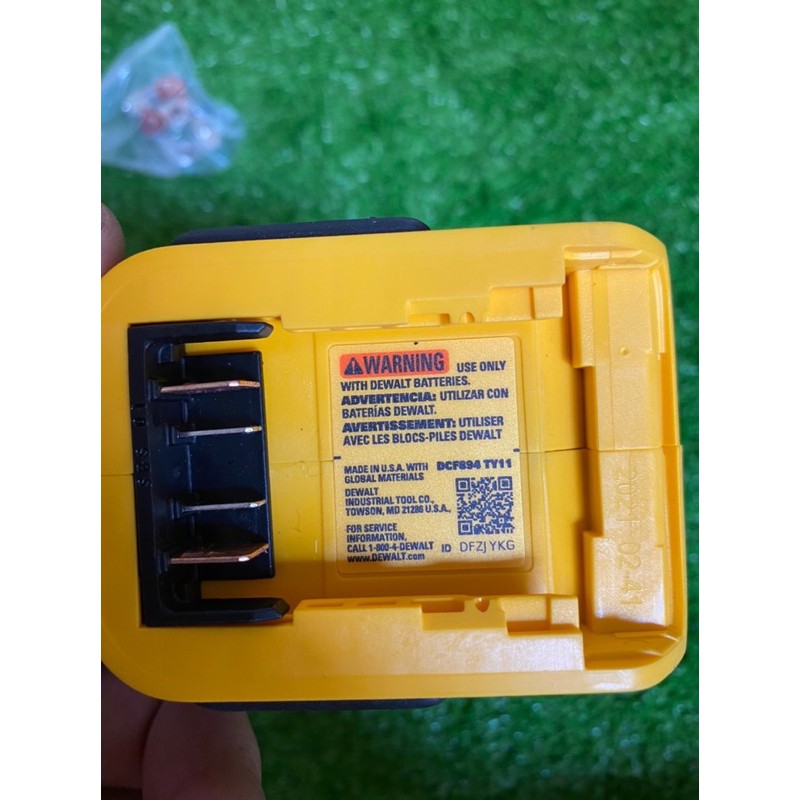 Thân máy bulong DEWALT 894