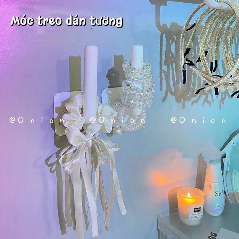 Móc treo dán tường đa năng